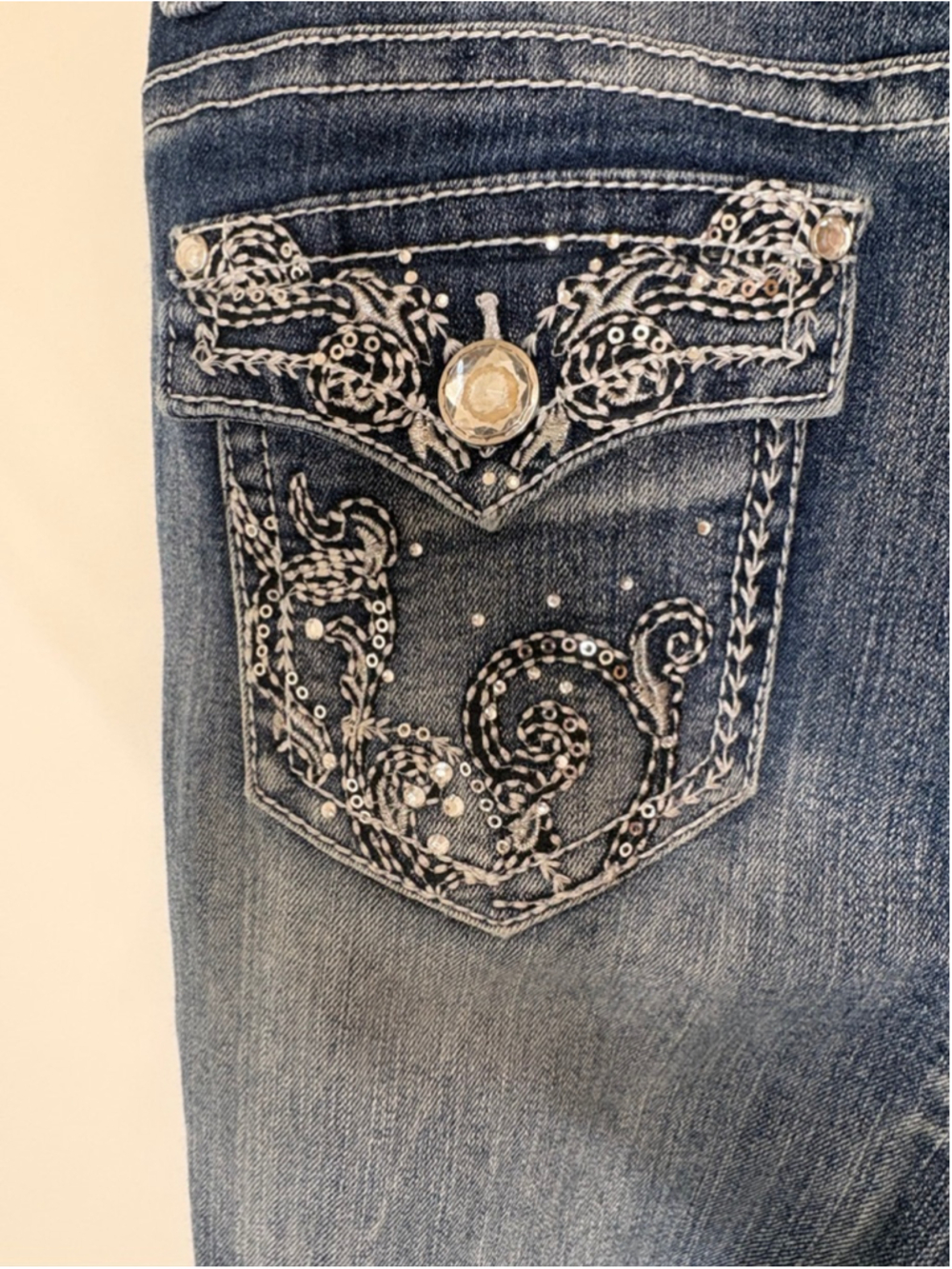 Cato Premium Bootcut Jeans Women 10 Embroidered Bling Pocket Cowgirl Y2K Western - Picture 3 of 5